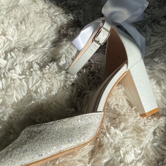 White Rock Glitter Block Heel w/ Back Satin Bow Wedding Shoe Size 6.5 - Picture 15 of 16